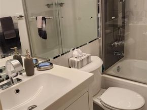 8930 S Hollybrook Blvd 106, Pembroke Pines FL 33025