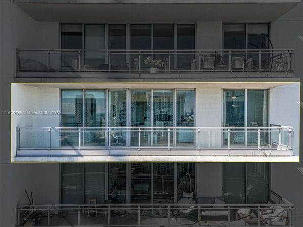 92 SW 3rd St 3611, Miami FL 33130