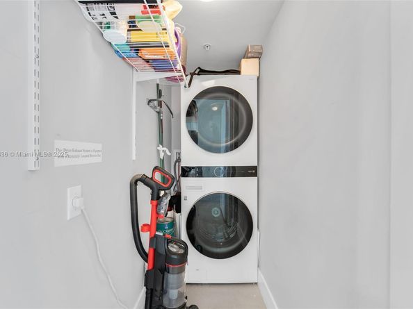 92 SW 3rd St 3611, Miami FL 33130