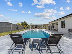 13351 SW 190th St, Miami FL 33177