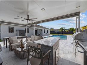 13351 SW 190th St, Miami FL 33177