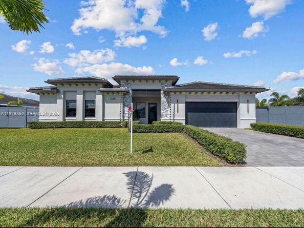 13351 SW 190th St, Miami FL 33177