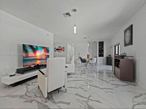 13351 SW 190th St, Miami FL 33177