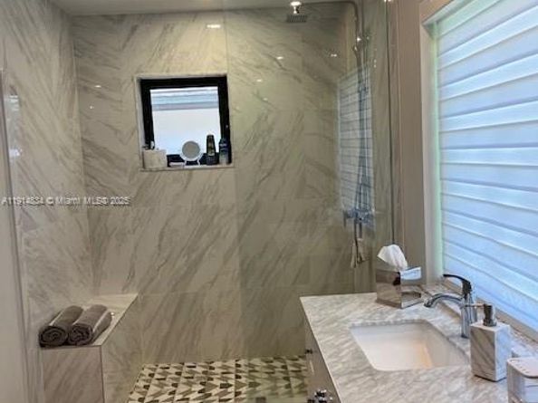 2606 N Riverside Dr, Pompano Beach FL 33062