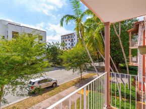 29 Santillane Ave 7, Coral Gables FL 33134