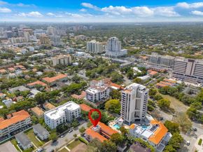 29 Santillane Ave 7, Coral Gables FL 33134