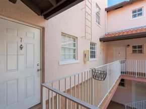 29 Santillane Ave 7, Coral Gables FL 33134