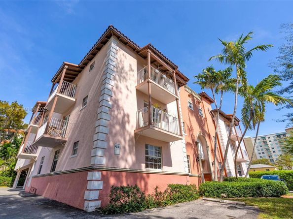 29 Santillane Ave 7, Coral Gables FL 33134