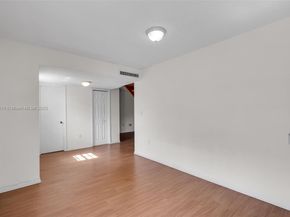 29 Santillane Ave 7, Coral Gables FL 33134