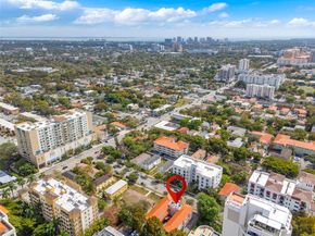 29 Santillane Ave 7, Coral Gables FL 33134