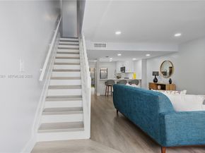 10053 SW 77th Ct, Miami FL 33156