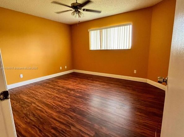 3449 NW 44th St 103, Oakland Park FL 33309