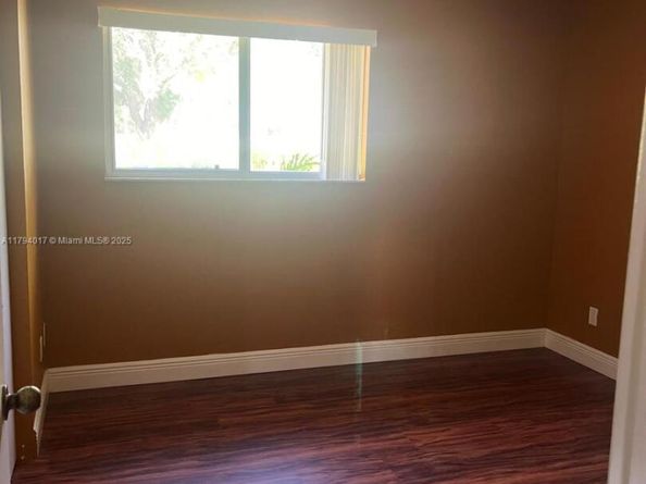 3449 NW 44th St 103, Oakland Park FL 33309