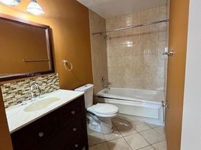 3449 NW 44th St 103, Oakland Park FL 33309