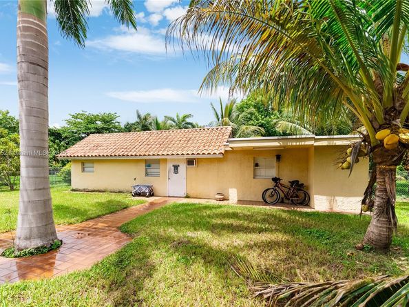 400 NW 128th Ave, Miami FL 33182
