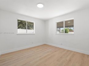 2285 NW 89th St, Miami FL 33147