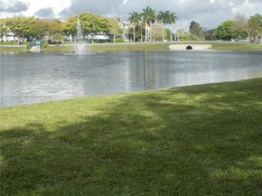 13001 SW 15th Ct 408T, Pembroke Pines FL 33027
