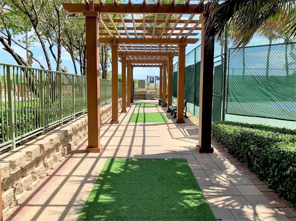 2080 S Ocean Drive 1010, Hallandale Beach FL 33009