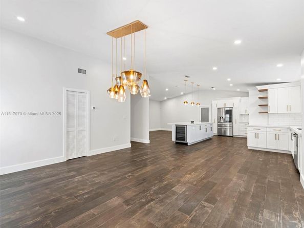 5976 SW 88 pl, Miami FL 33173