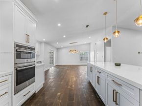 5976 SW 88 pl, Miami FL 33173