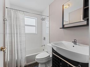 5976 SW 88 pl, Miami FL 33173