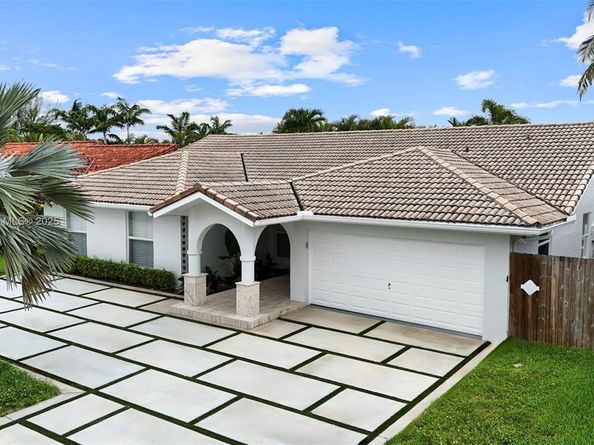 5976 SW 88 pl, Miami FL 33173