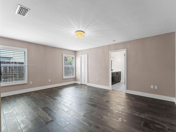 5976 SW 88 pl, Miami FL 33173