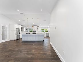 5976 SW 88 pl, Miami FL 33173