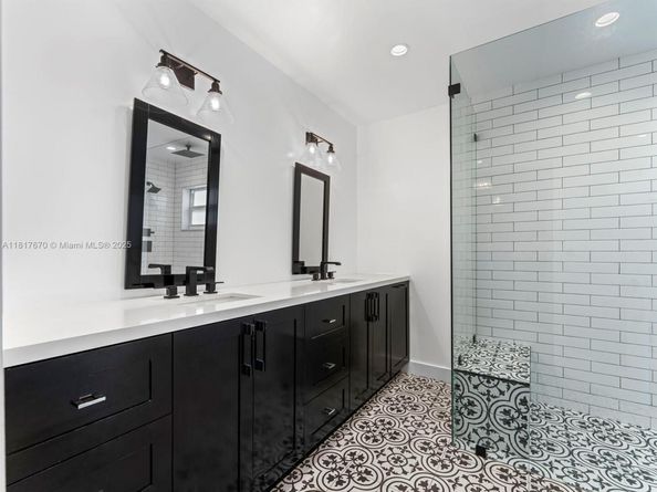 5976 SW 88 pl, Miami FL 33173