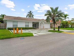 5976 SW 88 pl, Miami FL 33173
