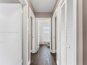 5976 SW 88 pl, Miami FL 33173