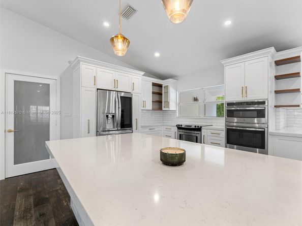 5976 SW 88 pl, Miami FL 33173