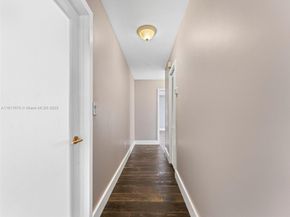 5976 SW 88 pl, Miami FL 33173