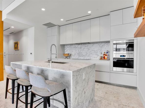 5775 Collins Ave 1105, Miami Beach FL 33140