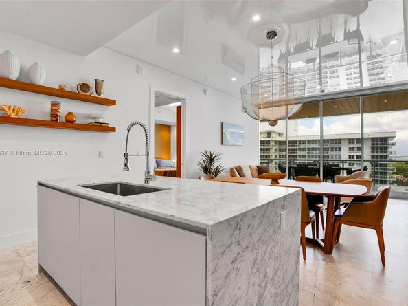5775 Collins Ave 1105, Miami Beach FL 33140