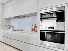 5775 Collins Ave 1105, Miami Beach FL 33140
