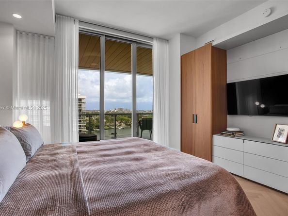 5775 Collins Ave 1105, Miami Beach FL 33140