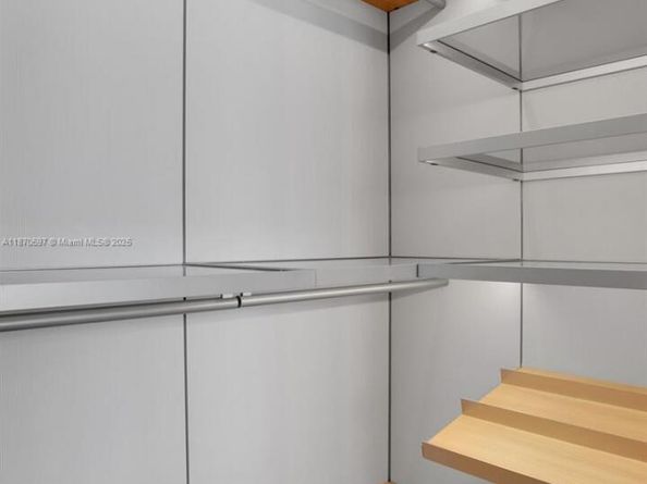 5775 Collins Ave 1105, Miami Beach FL 33140