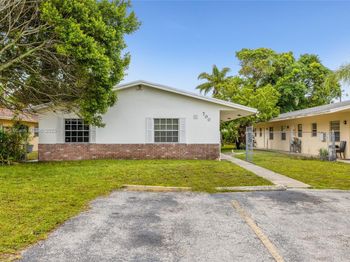 700 SW 16th Ave