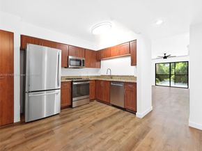 2202 S Cypress Bend Dr 204, Pompano Beach FL 33069