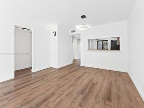 2202 S Cypress Bend Dr 204, Pompano Beach FL 33069