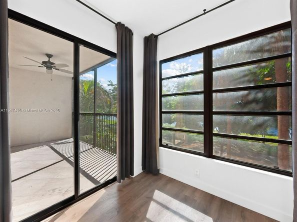 2202 S Cypress Bend Dr 204, Pompano Beach FL 33069