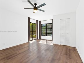 2202 S Cypress Bend Dr 204, Pompano Beach FL 33069