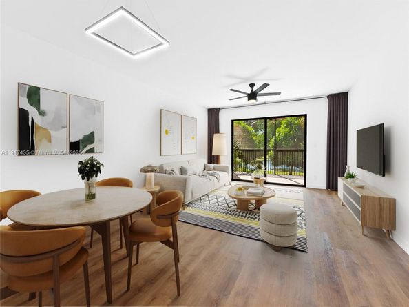 2202 S Cypress Bend Dr 204, Pompano Beach FL 33069