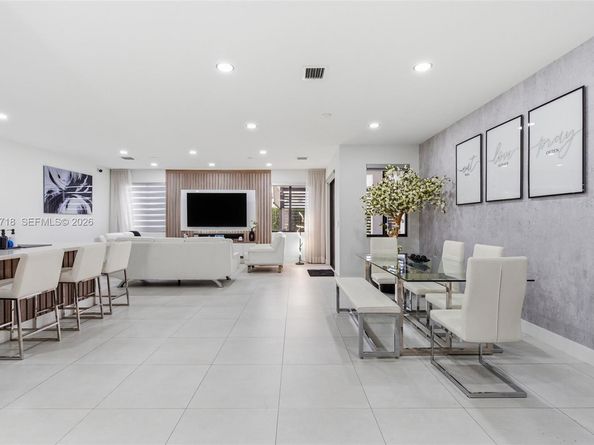 13615 SW 157th Ct, Miami FL 33196