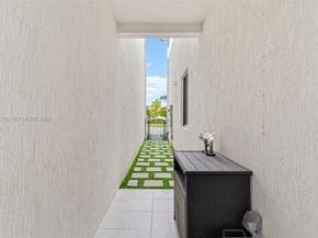 13615 SW 157th Ct, Miami FL 33196