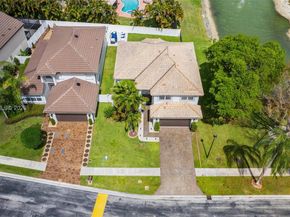 18498 E Covington Trce, Boca Raton FL 33498