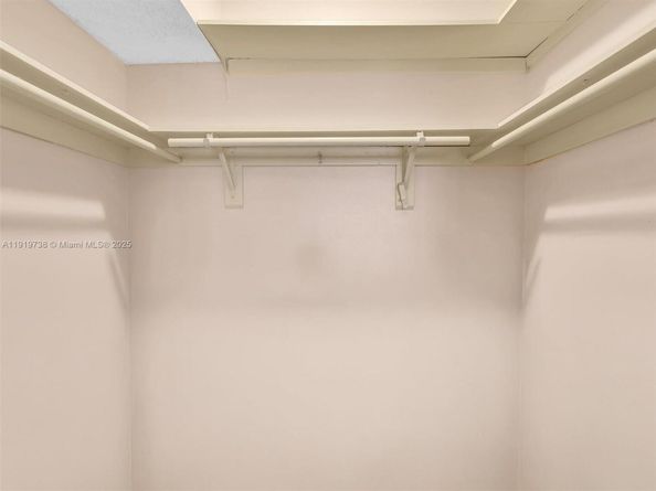 5102 NW 36th St 607, Lauderdale Lakes FL 33319