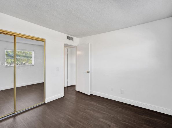 2481 SW 82nd Ave 205, Davie FL 33324