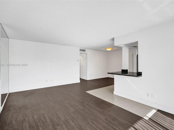 2481 SW 82nd Ave 205, Davie FL 33324